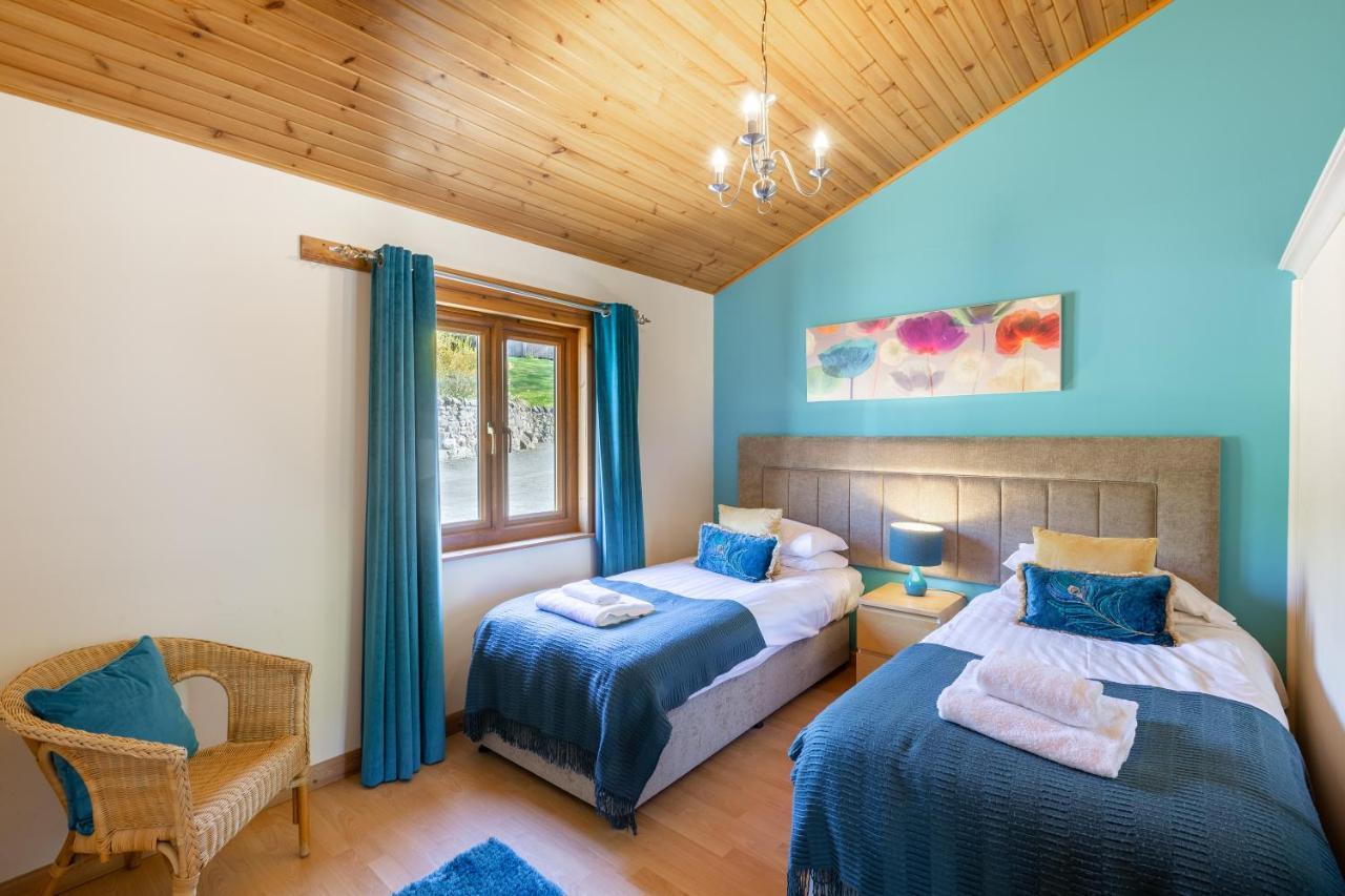 Douglas Fir Lodge With Hot Tub Cupar Exterior foto