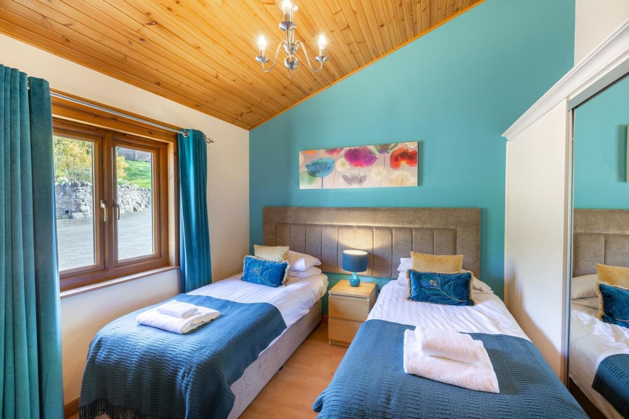 Douglas Fir Lodge With Hot Tub Cupar Exterior foto